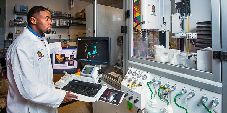 MSE alum Jon Madison wins Black Engineer of the Year award