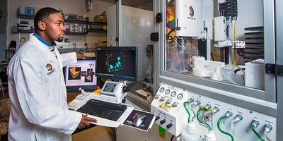 MSE alum Jon Madison wins Black Engineer of the Year award
