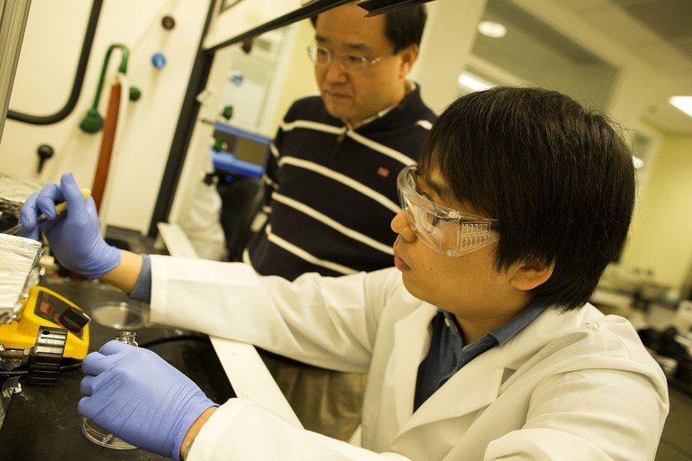 Jinsang in lab Jinsang in lab